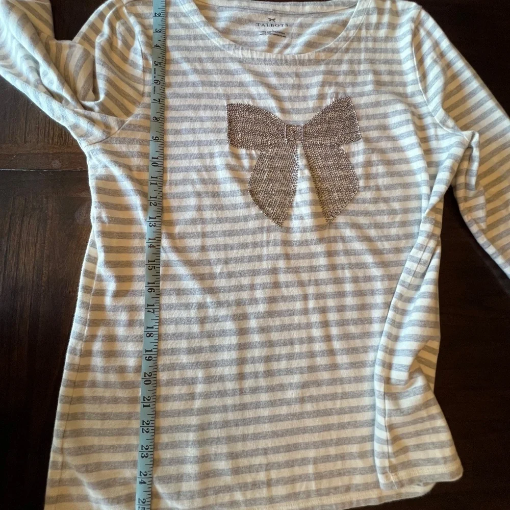 Talbots Gray & White Striped, Small raised Bow Studs, 3/4 Sleeve, Size Large - Picture 8 of 9